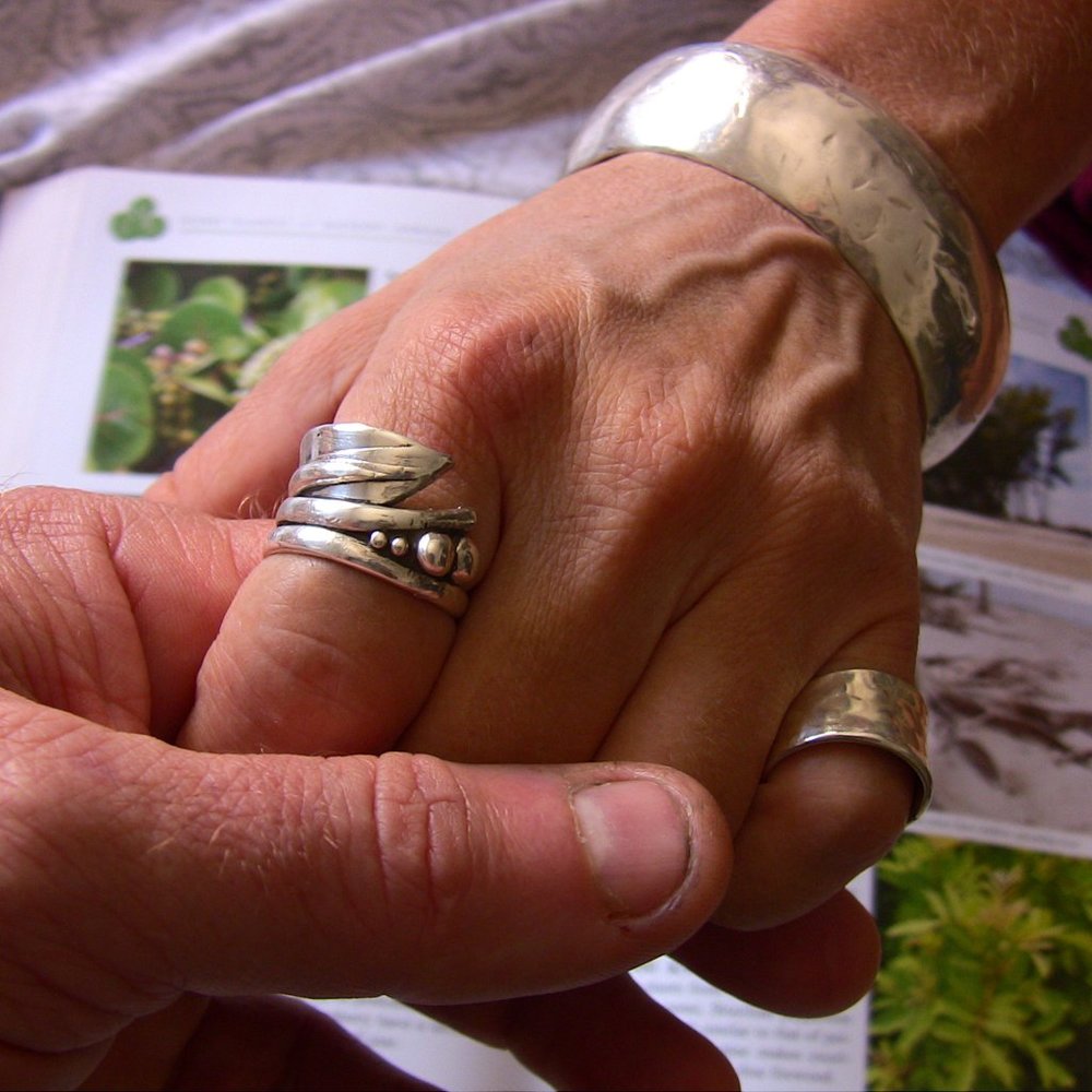 Hypoallergenic .999+ pure silver ring, seagrapes